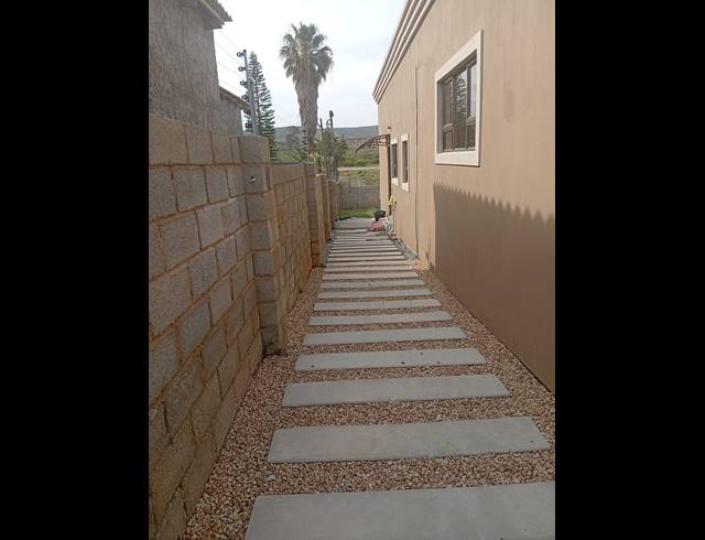 2 BEDROOM HOUSE FOR SALE IN VANES ESTATE